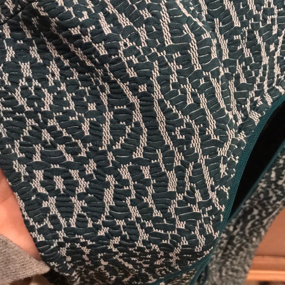 Francesca’s green and ivory textured dress - Picture 4 of 4